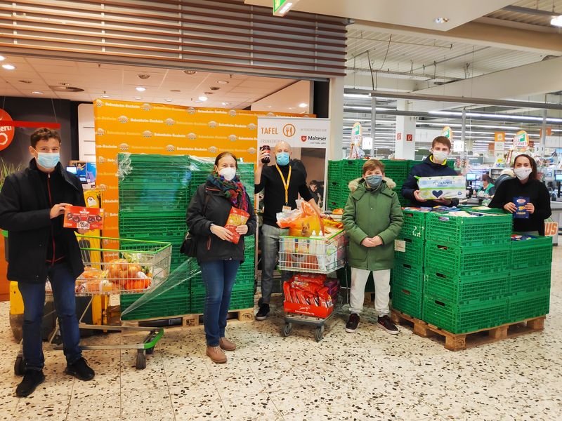 Neuntklässler sammeln spenden für die Tafel Frankenthal